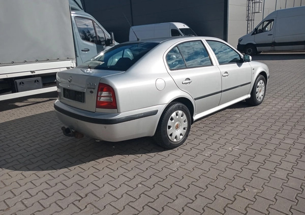 Skoda Octavia cena 9900 przebieg: 197000, rok produkcji 2003 z Olsztyn małe 29